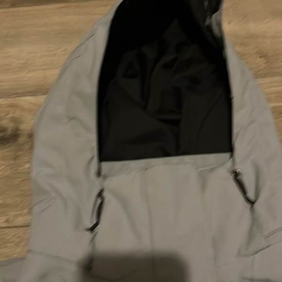 North Face Jacket - Picture 4 of 17